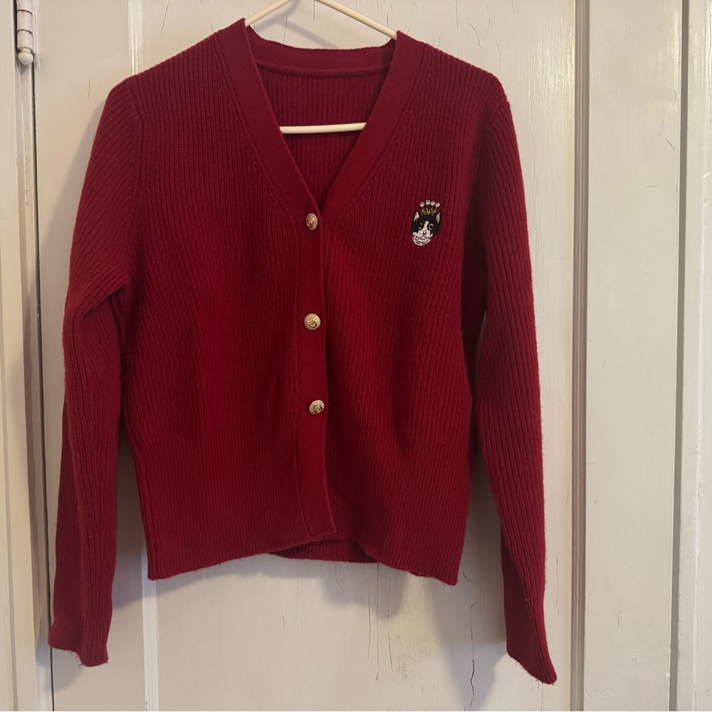 Red V-neck gold-button Cardigan 50% cashmere